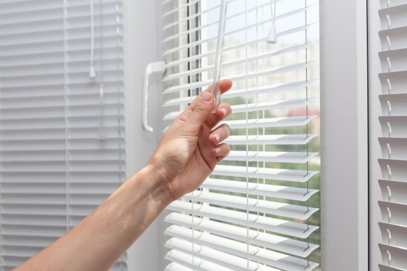 Shades Repair Cost Guide — Cost of Shades Repair